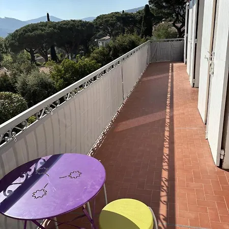 8 Mn à Pied De La - De Roquebrune-sur-Argens